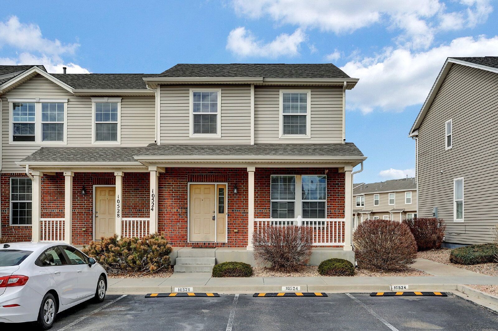 Spacious 3-Bed End-Unit Townhome with Mountain Views Near Ft. Carson property image