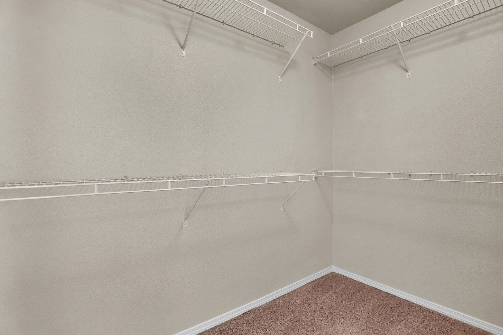 Spacious 3-Bed End-Unit Townhome with Mountain Views Near Ft. Carson property image