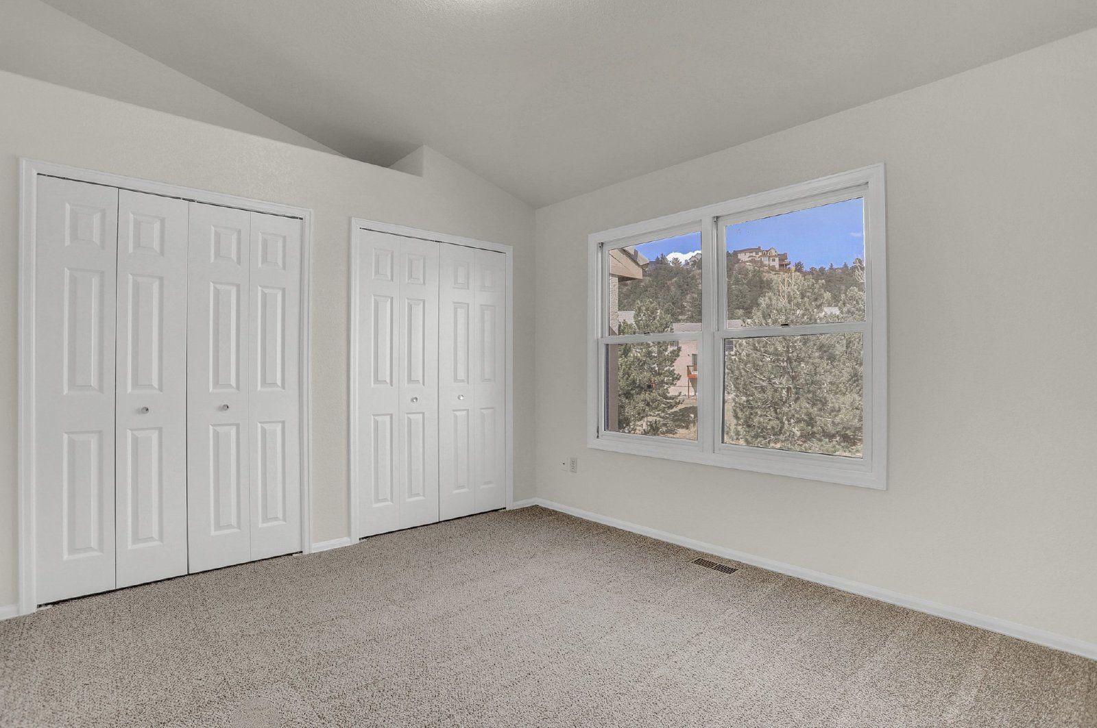 $1,000 Off First Full Month! Spacious 3-Bedroom Condo on Colorado Springs' Desirable Westside – Available Now property image