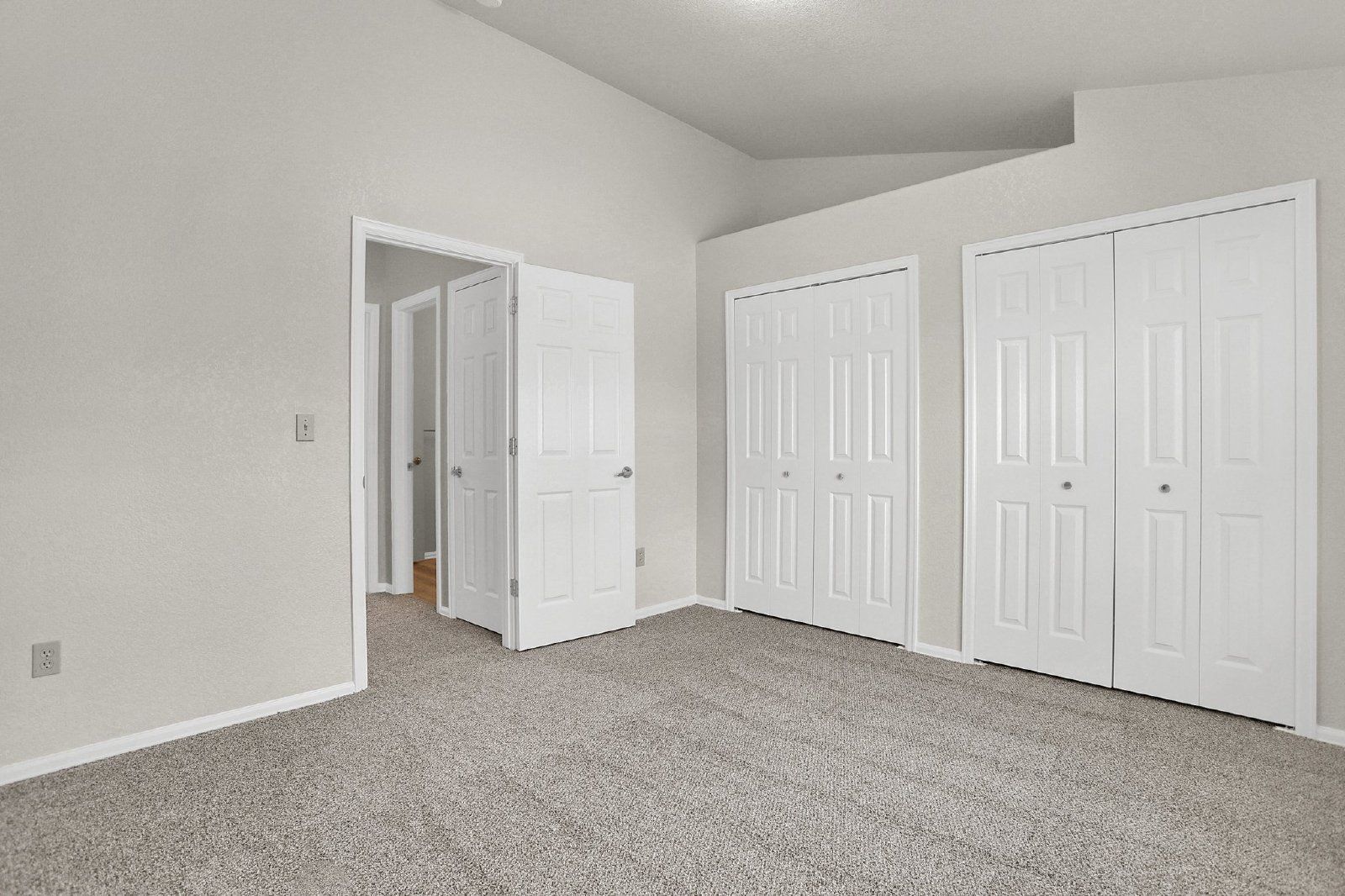 $1,000 Off First Full Month! Spacious 3-Bedroom Condo on Colorado Springs' Desirable Westside – Available Now property image