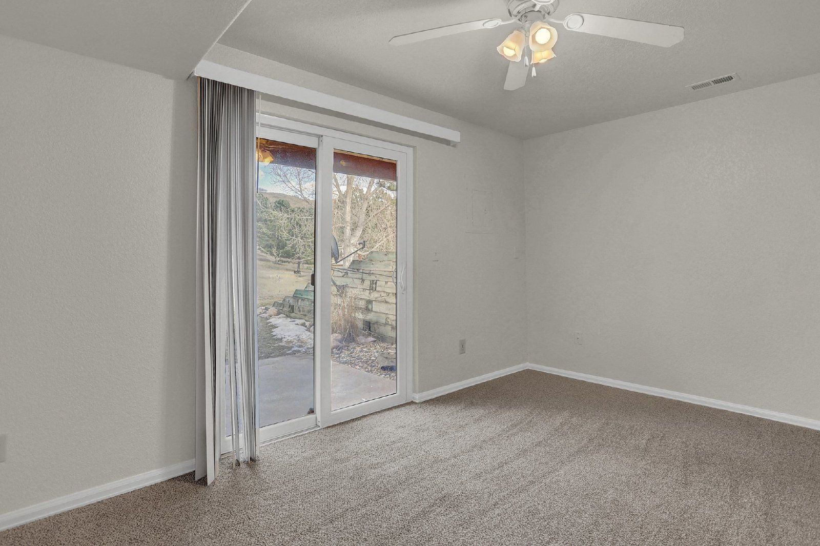$1,000 Off First Full Month! Spacious 3-Bedroom Condo on Colorado Springs' Desirable Westside – Available Now property image