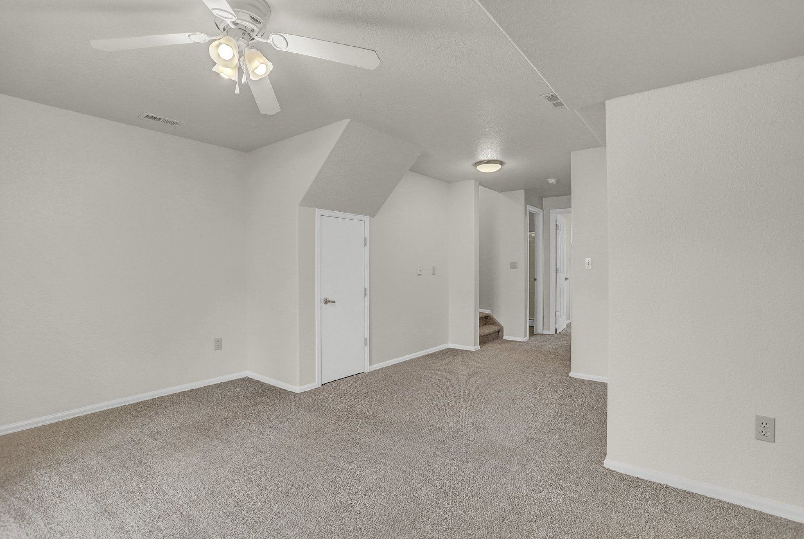 $1,000 Off First Full Month! Spacious 3-Bedroom Condo on Colorado Springs' Desirable Westside – Available Now property image