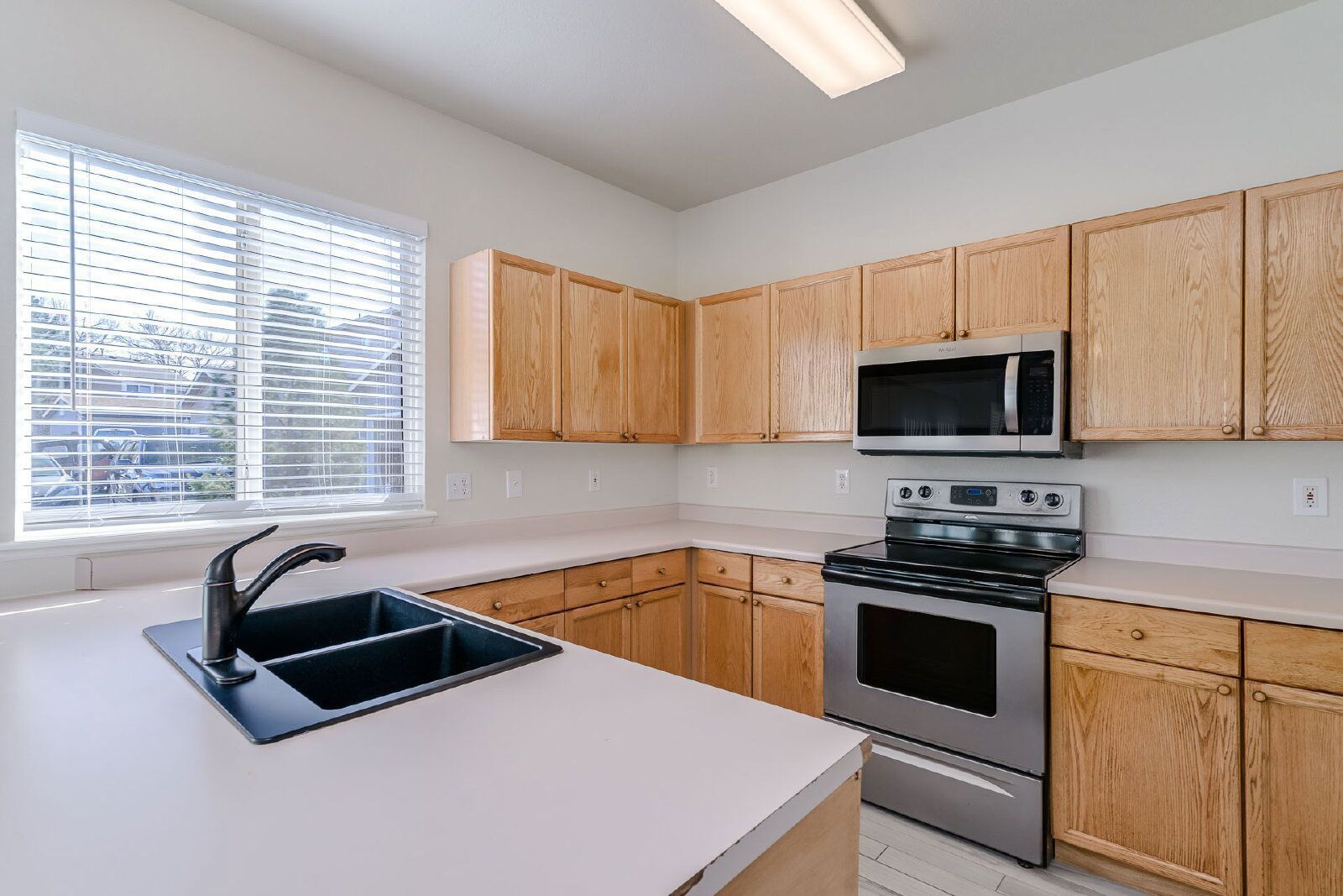 Available December 1st – Holiday Move-In Special! // 965 Evening Star Court | Available Now | 1,309 Sq Ft | 3 Bed | 2.5 Bath | 2-Car Garage property image