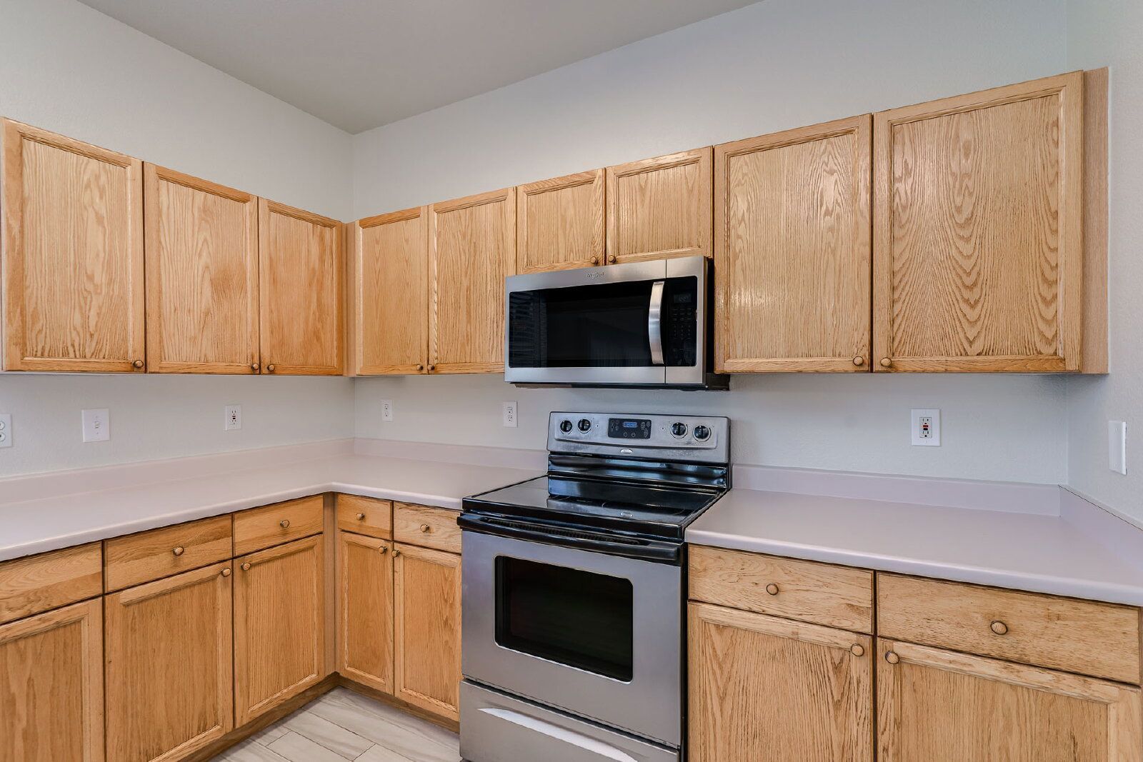 Available December 1st – Holiday Move-In Special! // 965 Evening Star Court | Available Now | 1,309 Sq Ft | 3 Bed | 2.5 Bath | 2-Car Garage property image