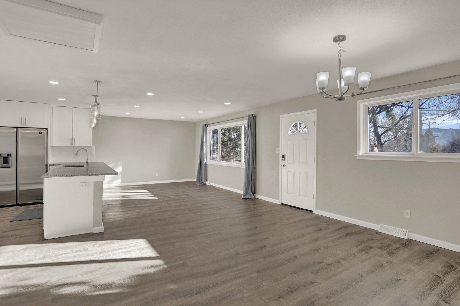 Westside Gem! 4 Beds, 3 Baths, Over 2,500 Sq Ft – Act Fast! property image