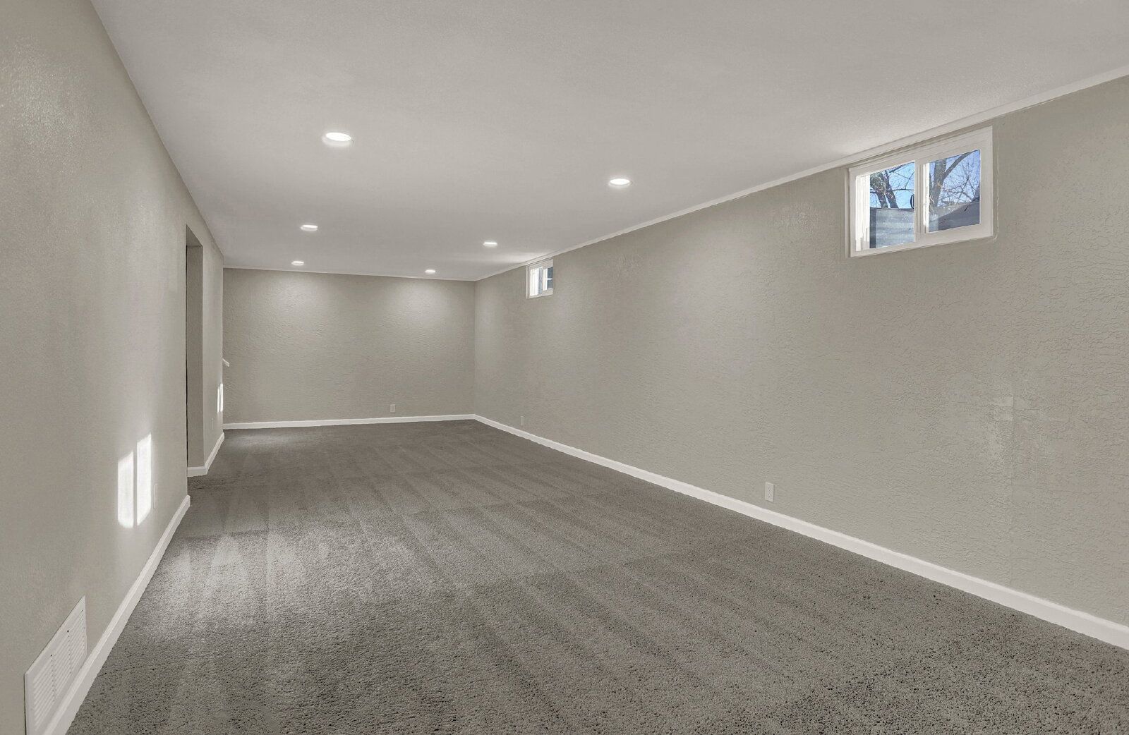 Westside Gem! 4 Beds, 3 Baths, Over 2,500 Sq Ft – Act Fast! property image