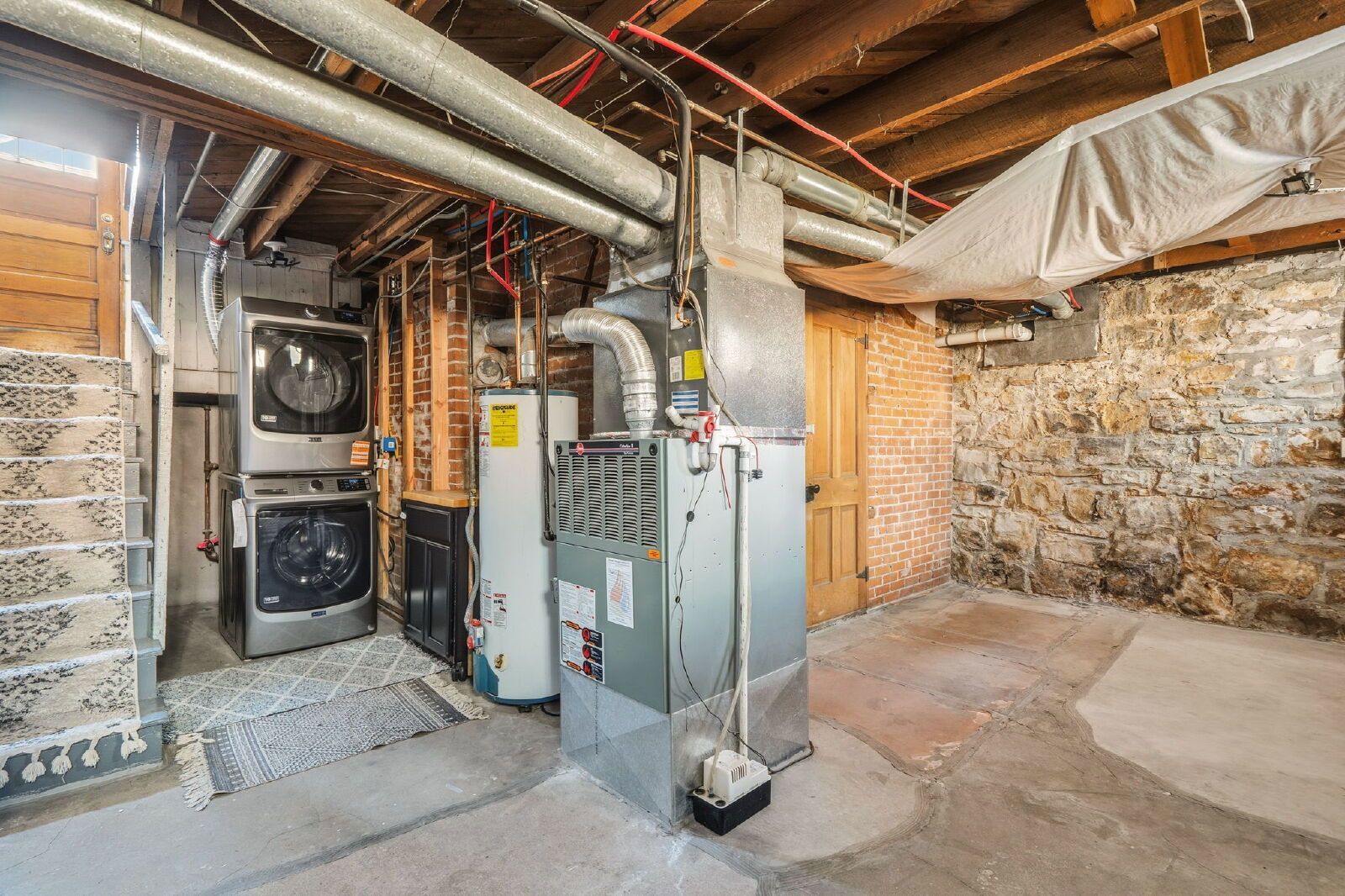 Rare Rental in Old North End with Private Yard & Garage property image